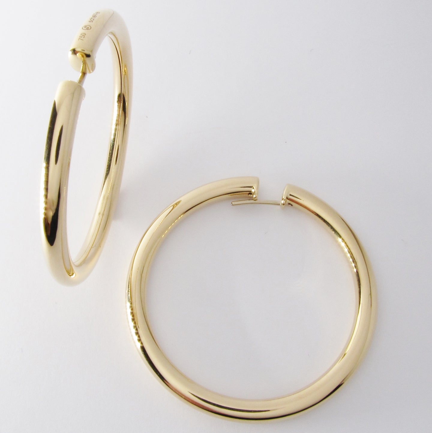18k Yellow Gold Large Round 4mm Hoop Earrings