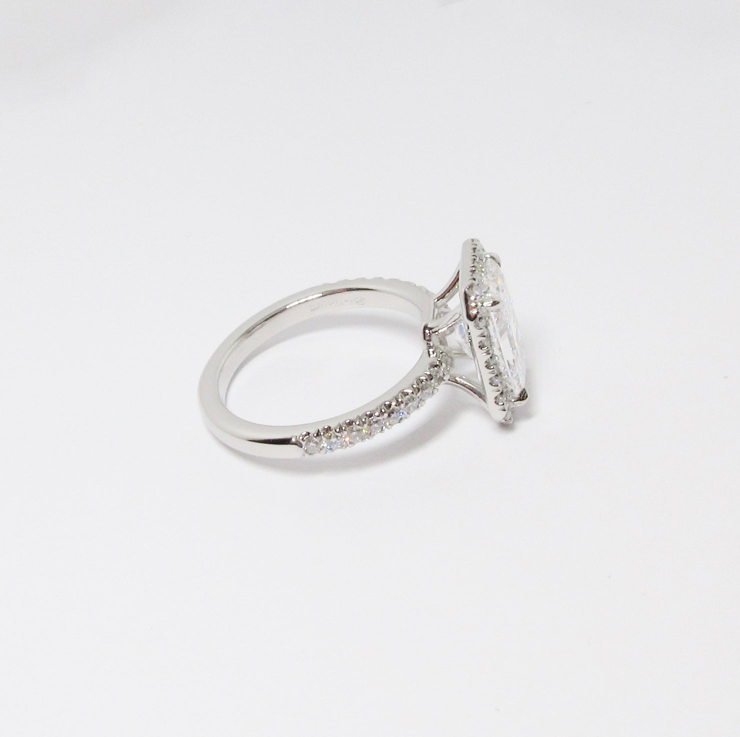 Platinum Setting for Radiant Diamond Solitaire Ring