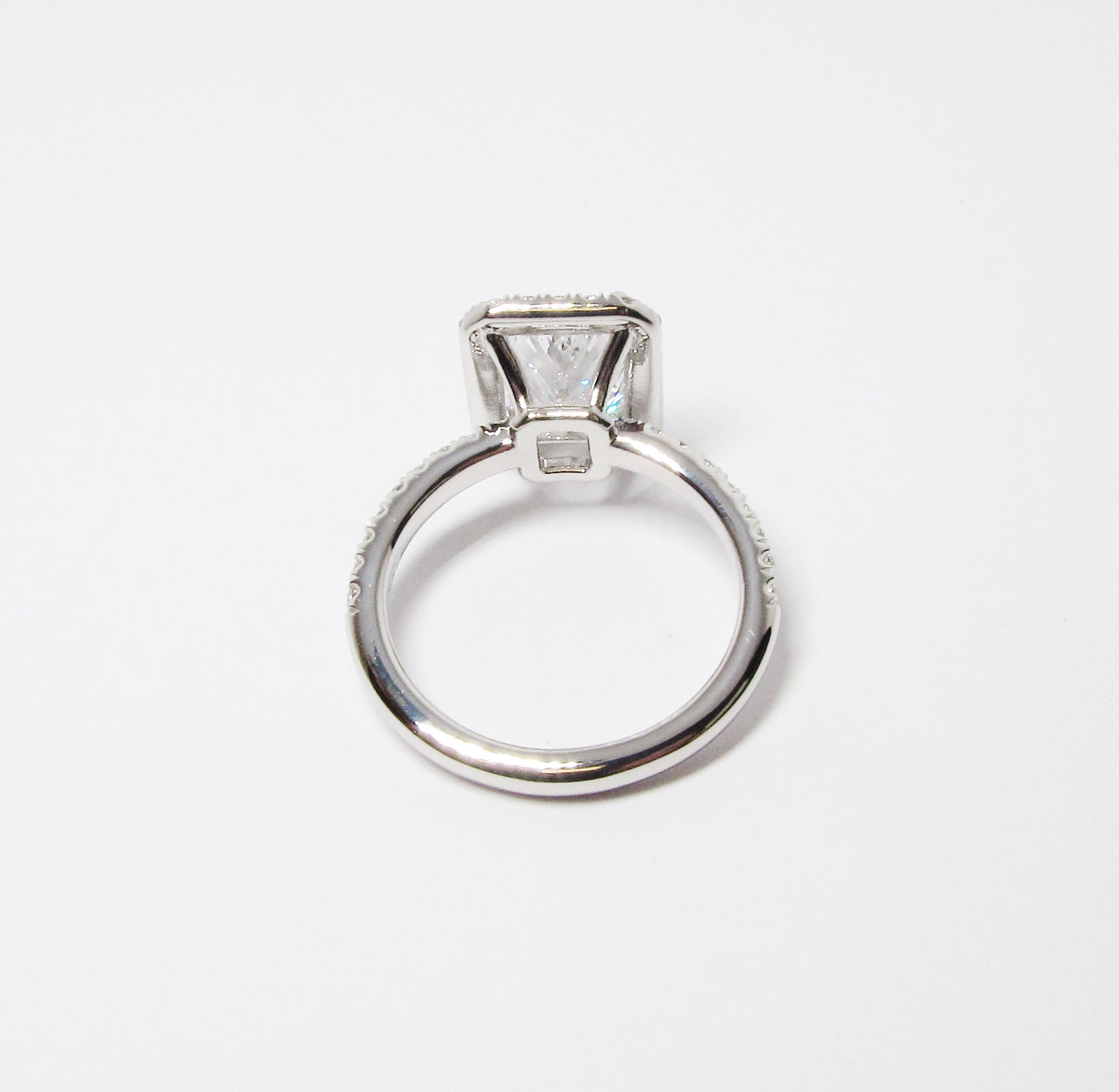 Platinum Setting for Radiant Diamond Solitaire Ring