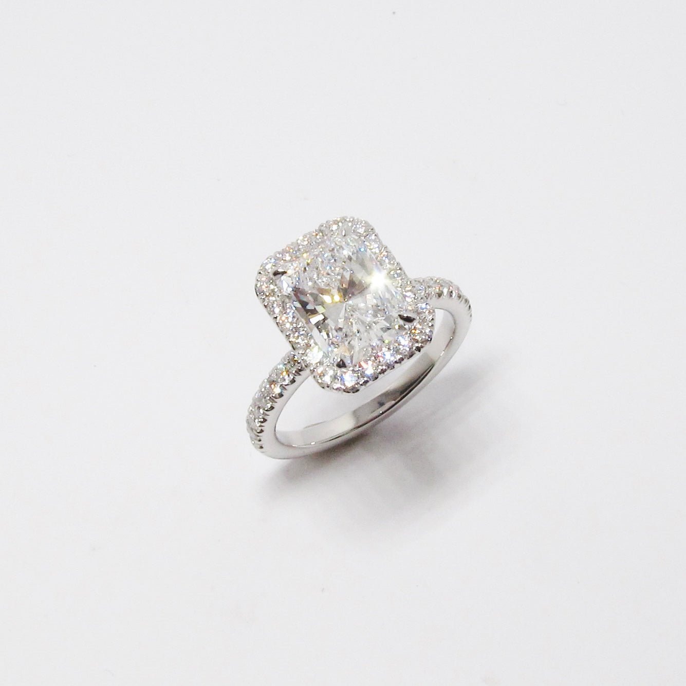 Platinum Setting for Radiant Diamond Solitaire Ring