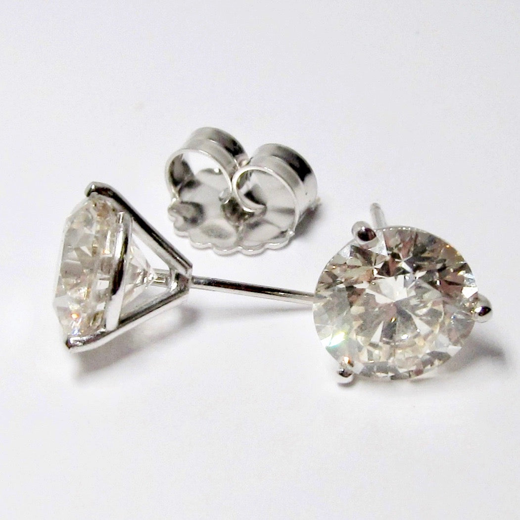 1.62ctw Diamond Stud Earrings