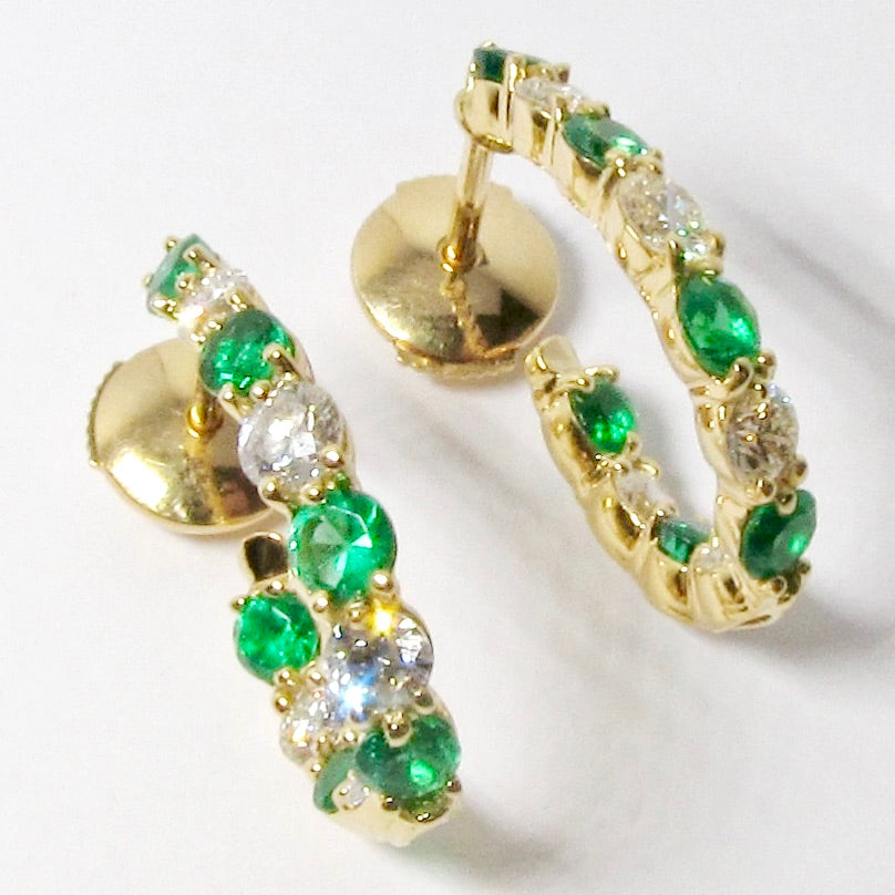 18k Yellow Gold Diamond & Emerald Earrings