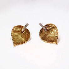 Load image into Gallery viewer, Leaf Earrings, 19k Yellow Gold
