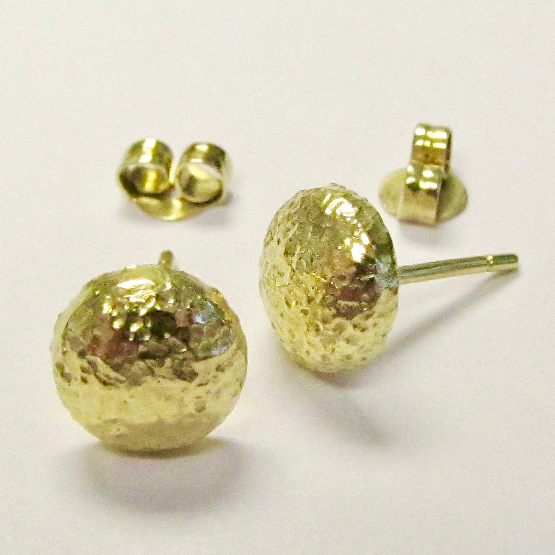 14k Yellow Gold Round Earrings