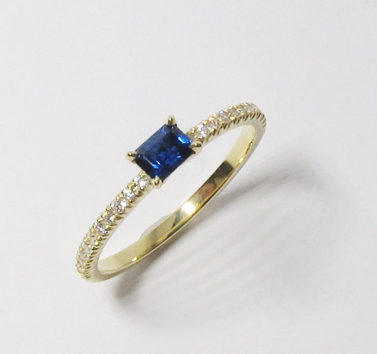 18k Yellow Gold Blue Sapphire + Diamond Ring