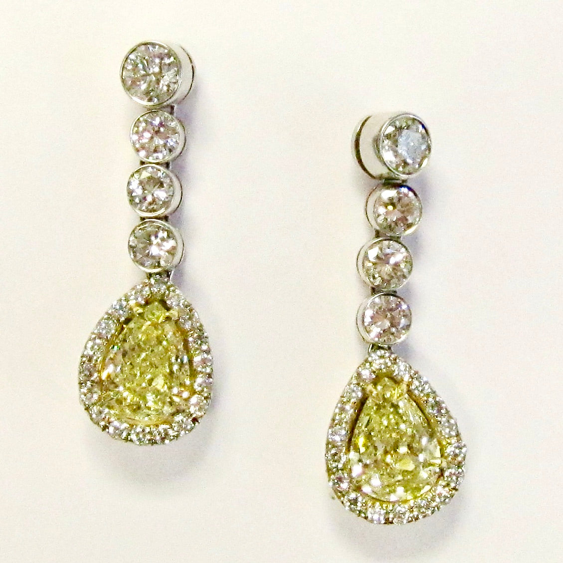 18k White Gold Earrings