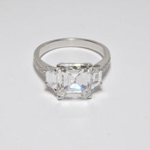 Load image into Gallery viewer, Emerald Cut Diamond Ring
