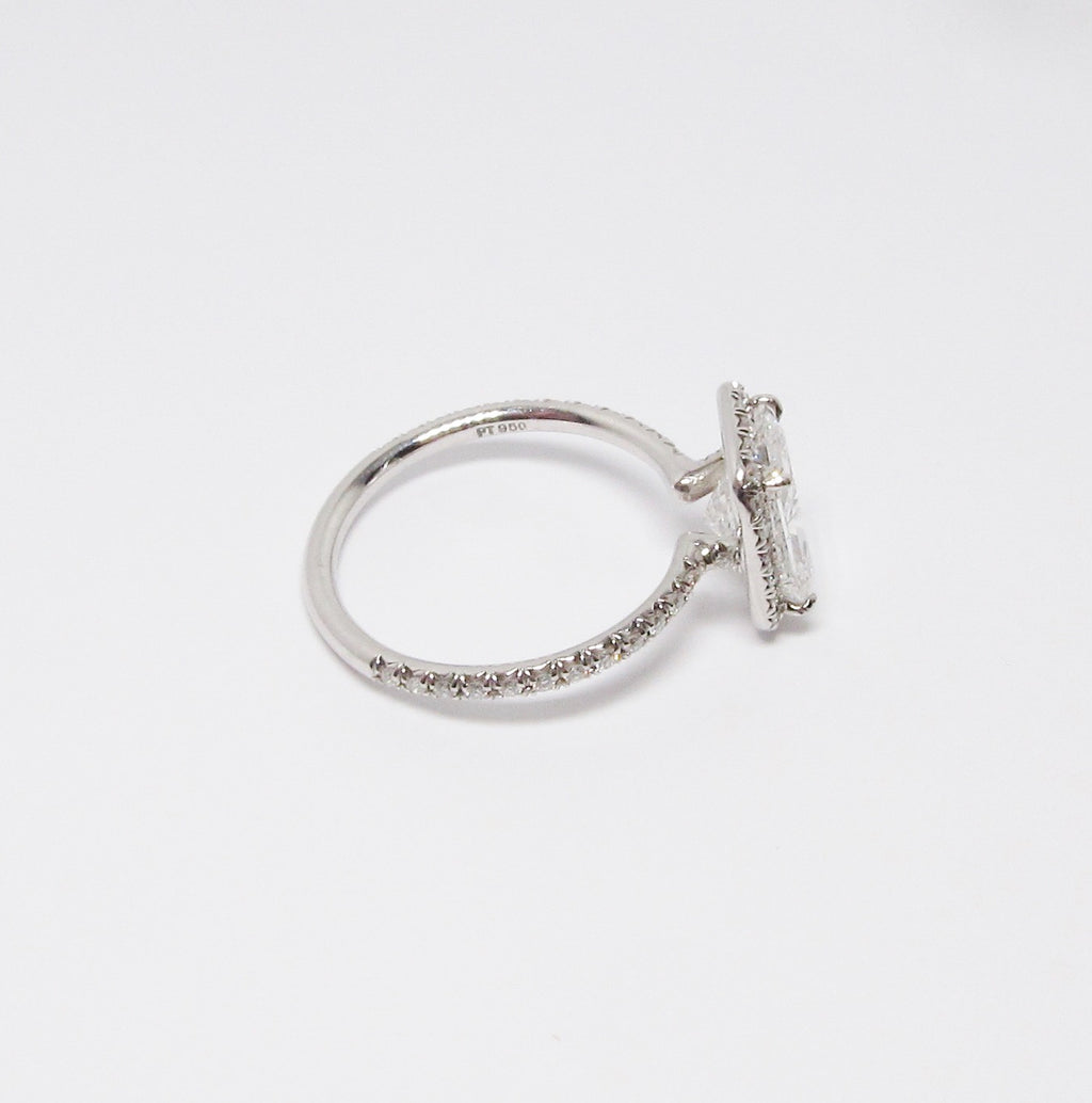 Radiant Cut Diamond Ring
