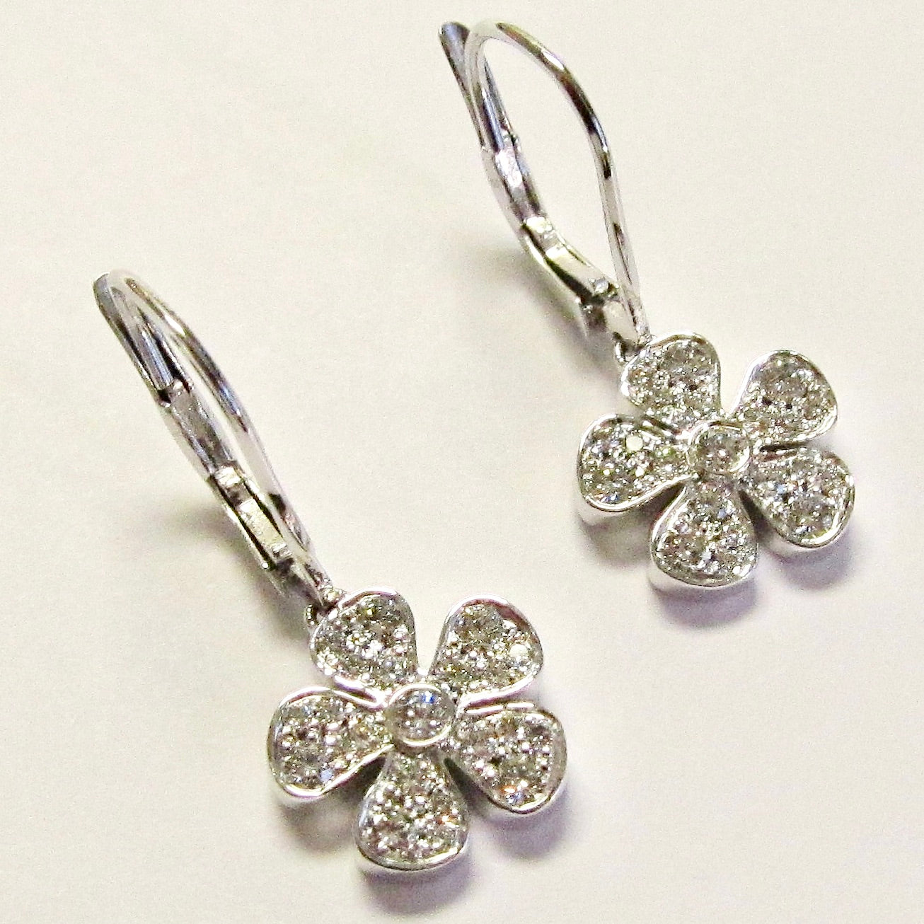 18k White Gold Medium Dangle 5 Petal Earrings
