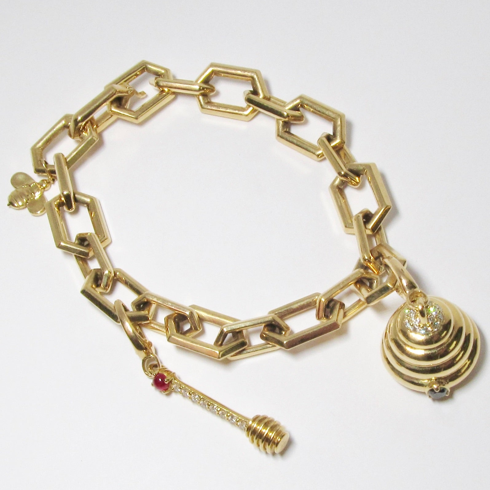 18k Yellow Gold Bee Hive Bracelet