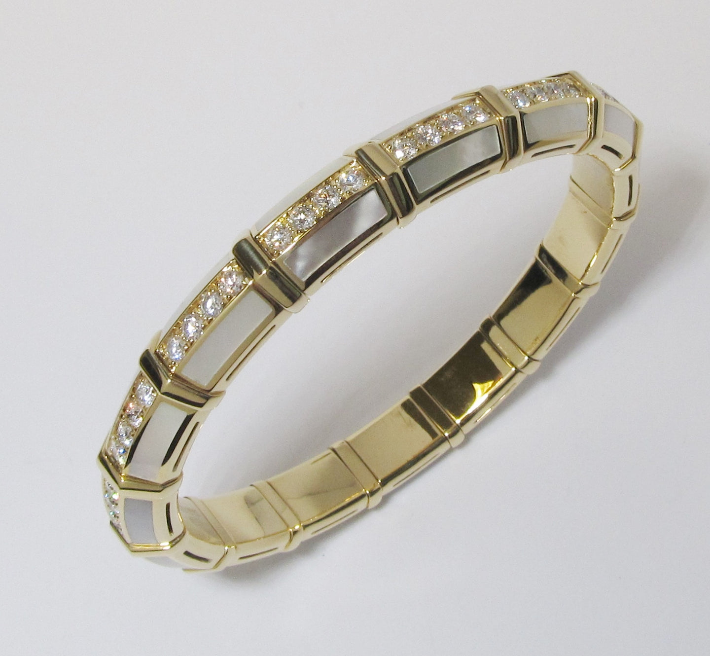 18k Yellow Gold, White MOP & Diamond Bracelet