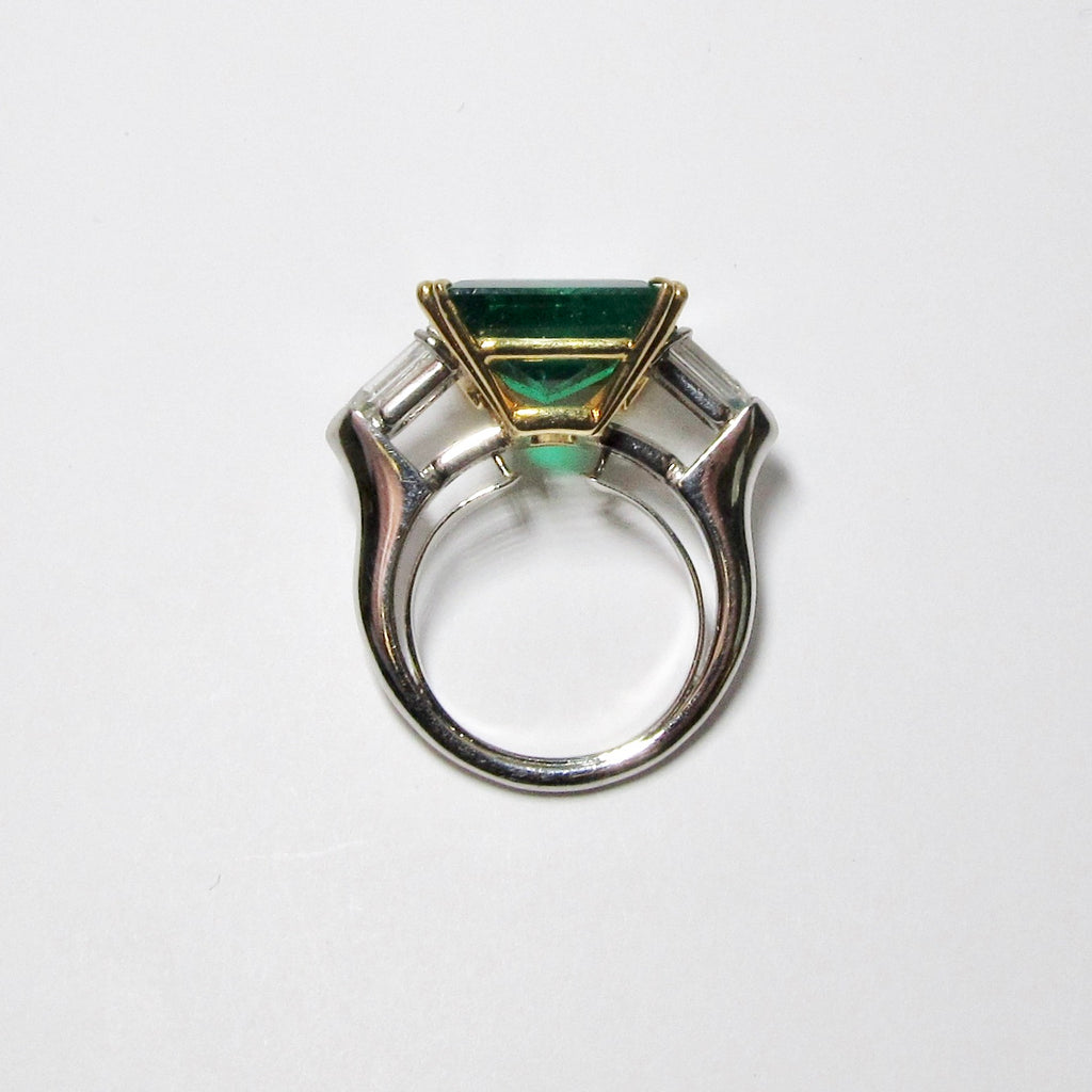 Emerald & Diamond Ring