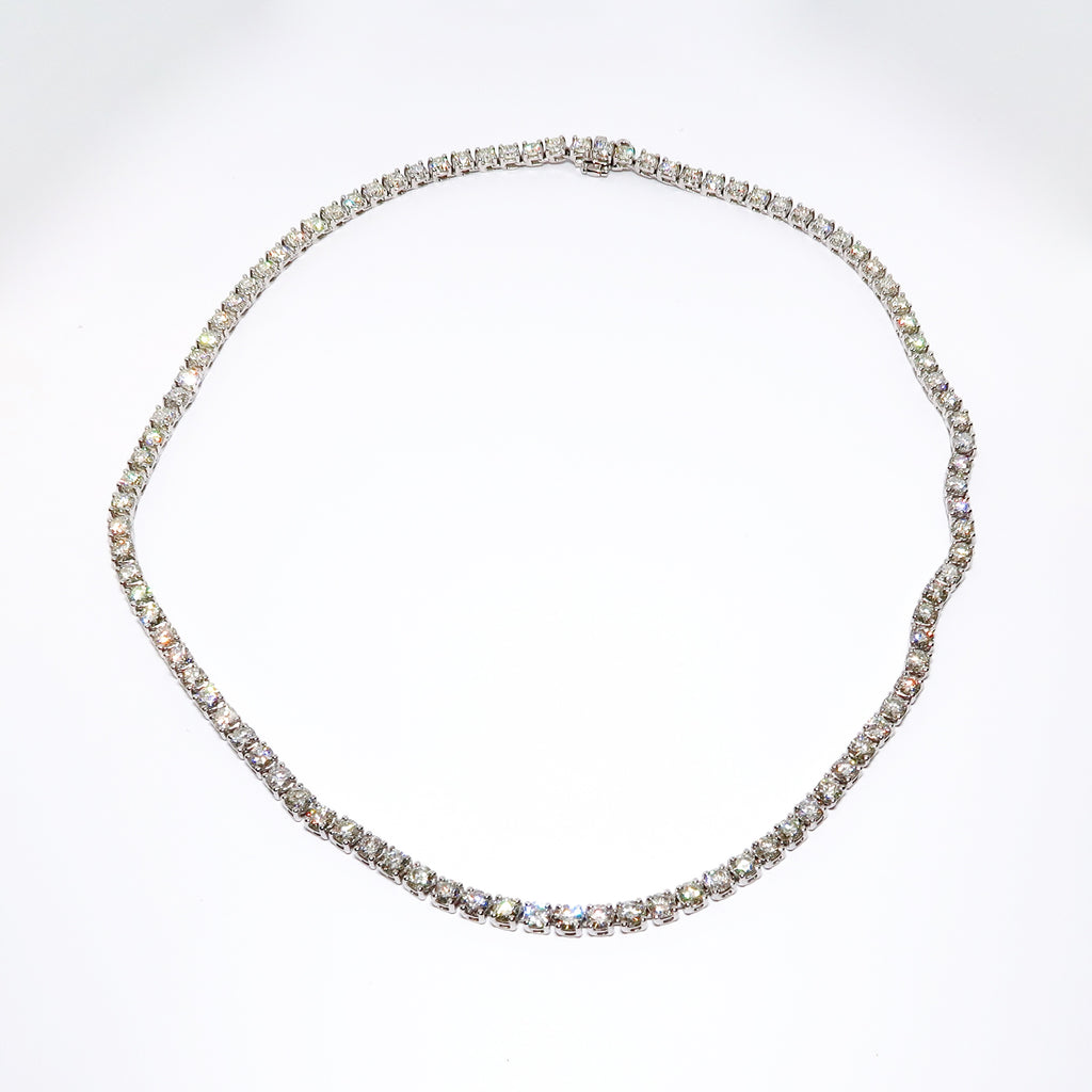 Round Diamond Straight Line Necklace