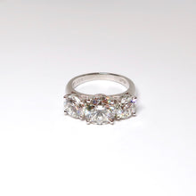 Load image into Gallery viewer, 3 Stone Diamond Ring
