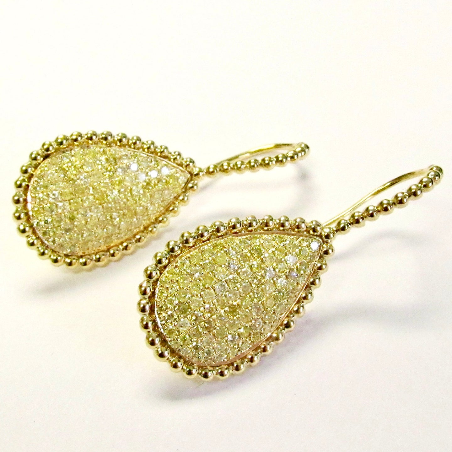 18k Yellow Gold Natural Color Yellow Earrings