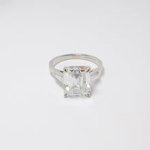 Load image into Gallery viewer, Emerald Cut Diamond 3-Stone Tiffany Ring
