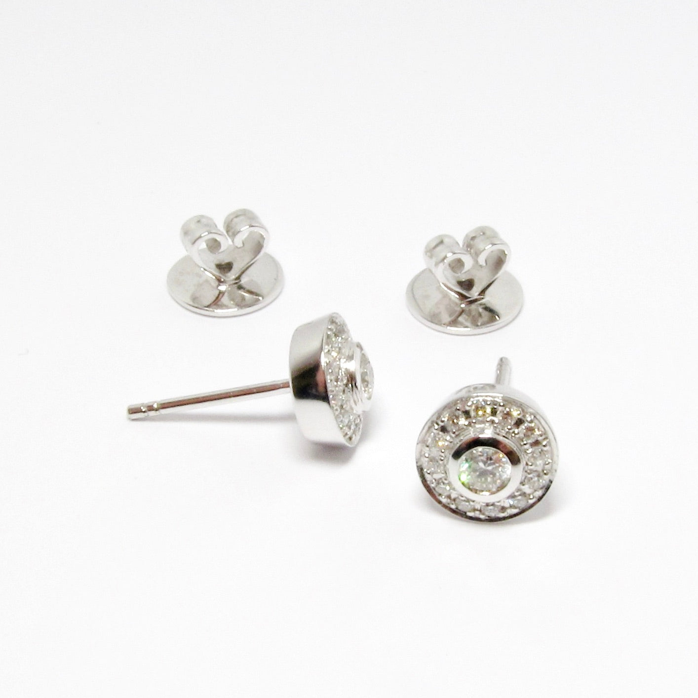 18k White Gold Diamond Earrings
