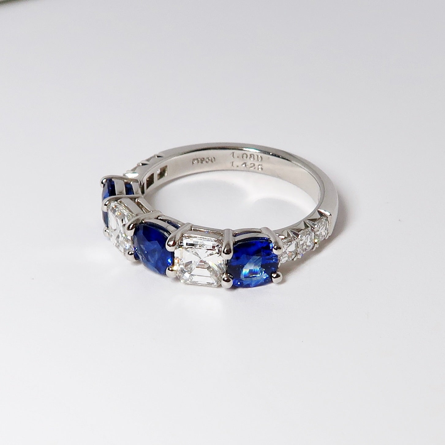 Diamond & Blue Sapphire 5 Stone Ring