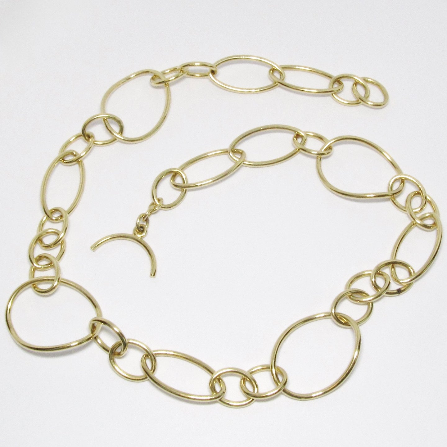 18k Yellow Gold Hollow Link Toggle Necklace