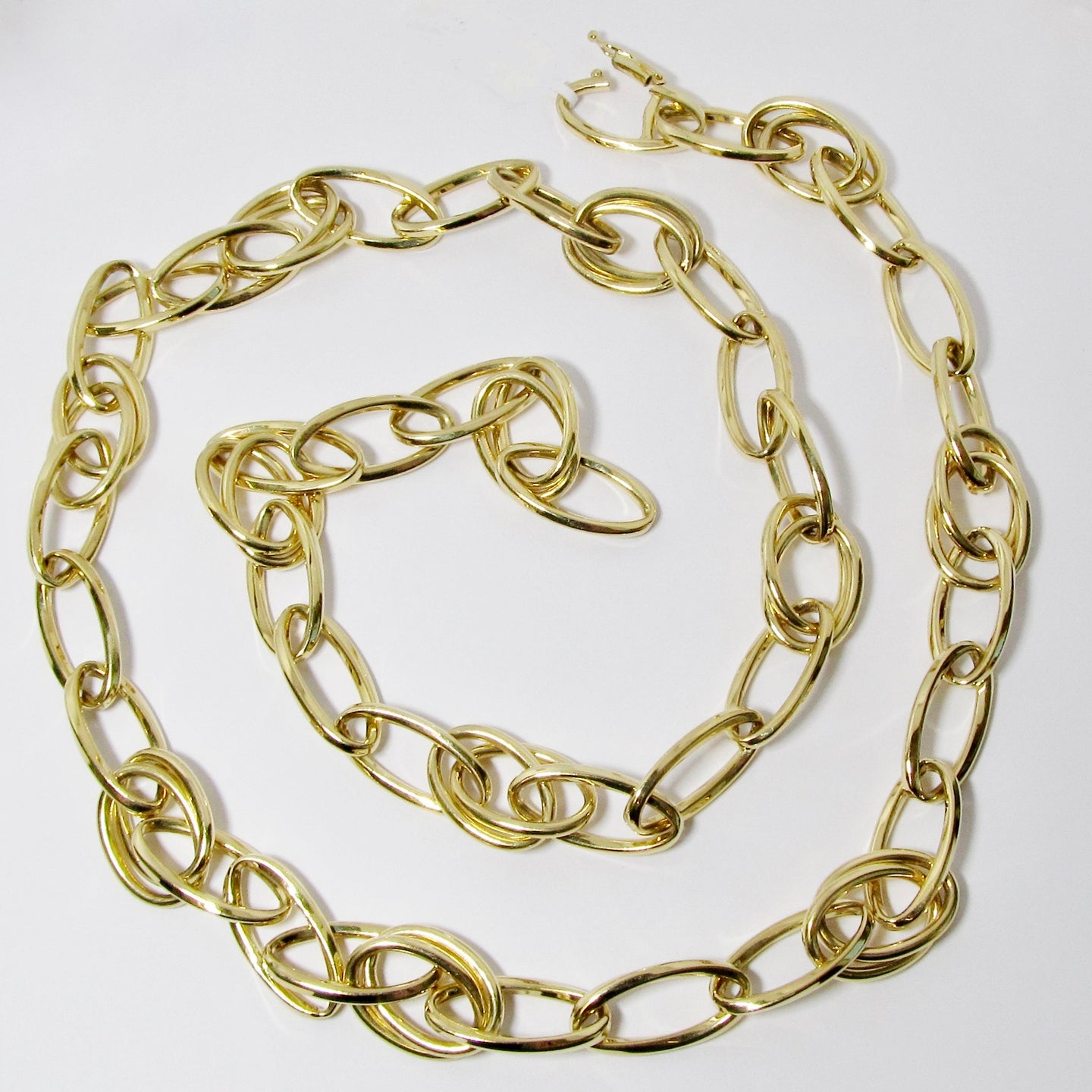 18k Yellow Gold Wire Marquise Link Necklace
