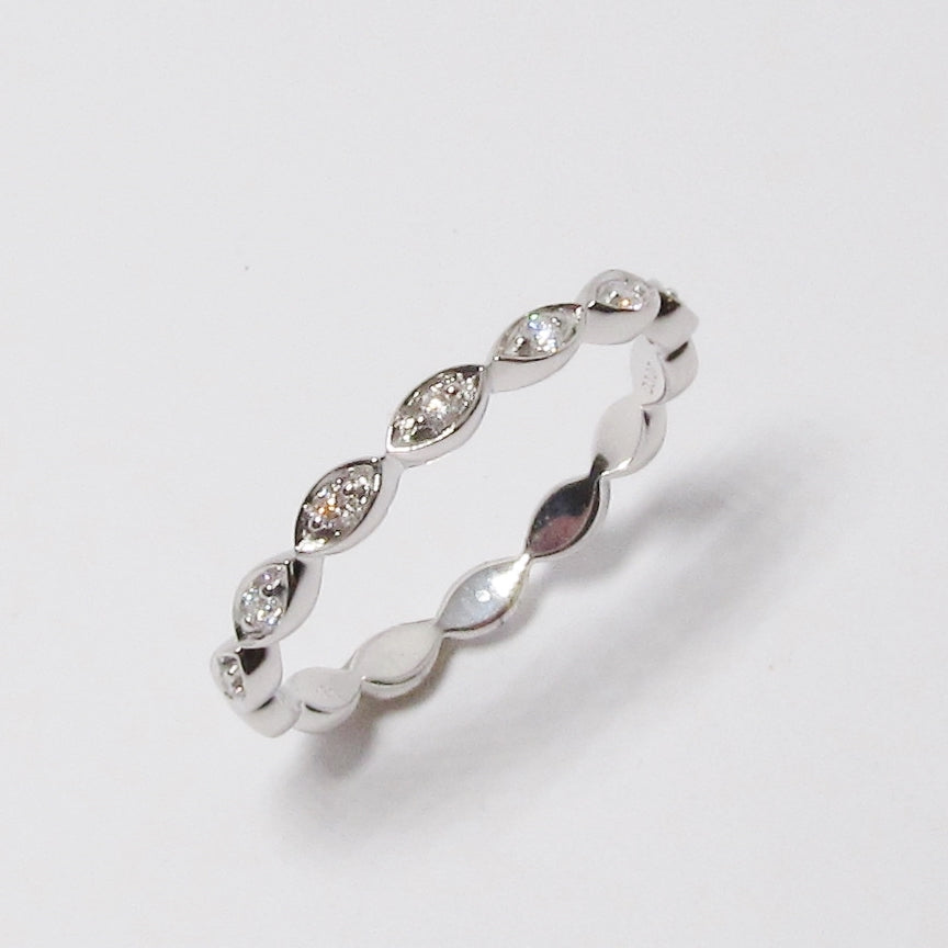 18k White Gold Band with Diamonds (Available with 7 or 10 Diamonds)